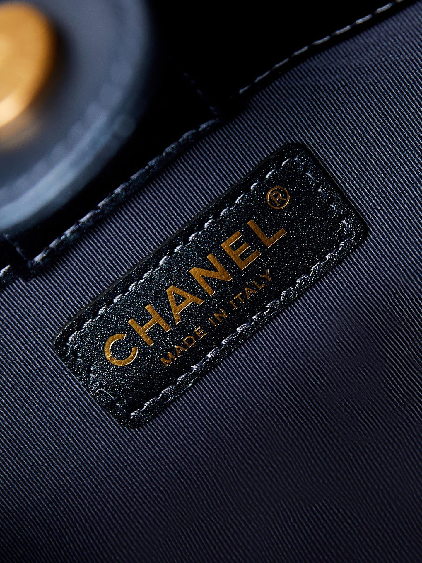 Chanel 24s Denim Retro HOBO Bag 20x24x6cm