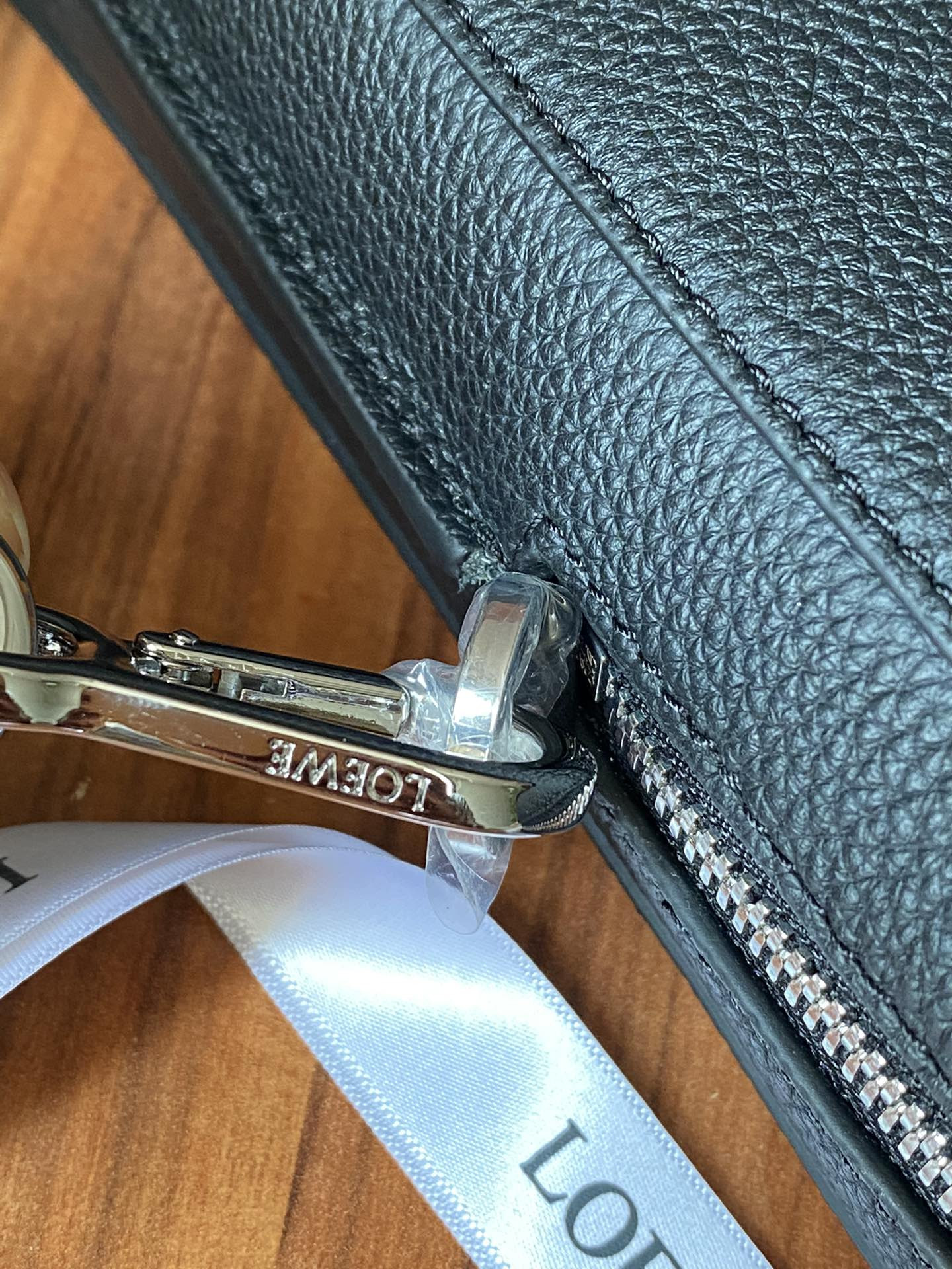 LOEWE Goya Slim Briefcase in Soft Grained Calfskin 27.5x7.5x38cm