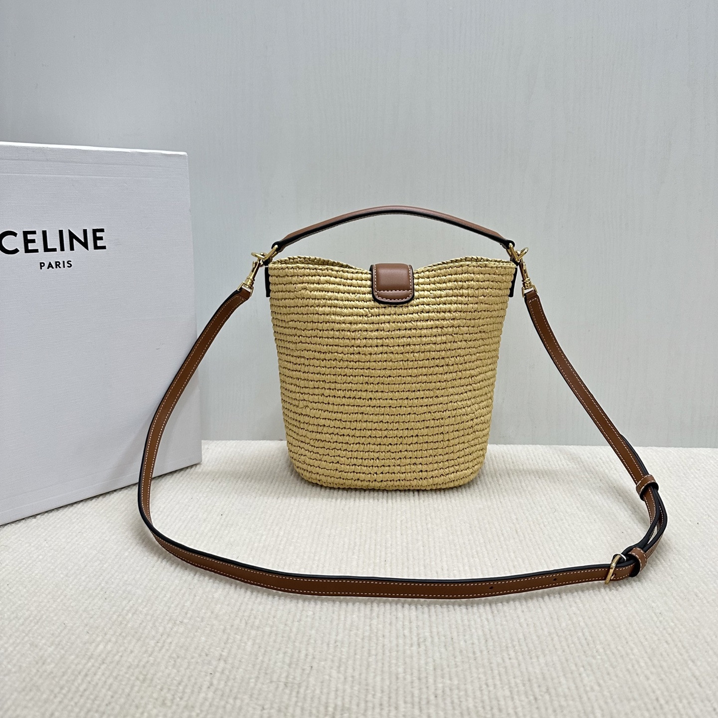Celine MINI BUCKET LOUISE IN RAFFIA 13.5x16x10cm