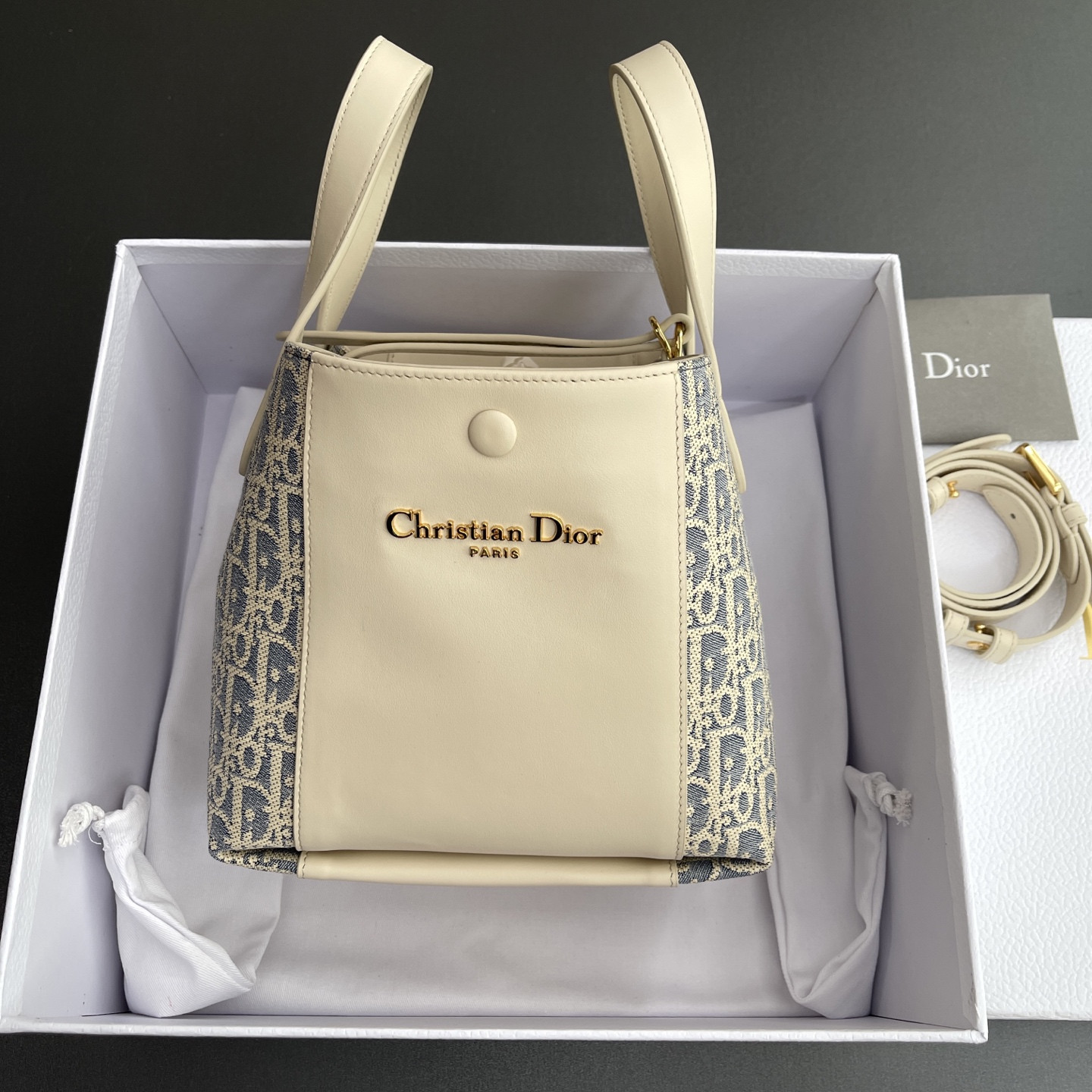 Dior Small Signature Bucket Bag 21x19x11cm