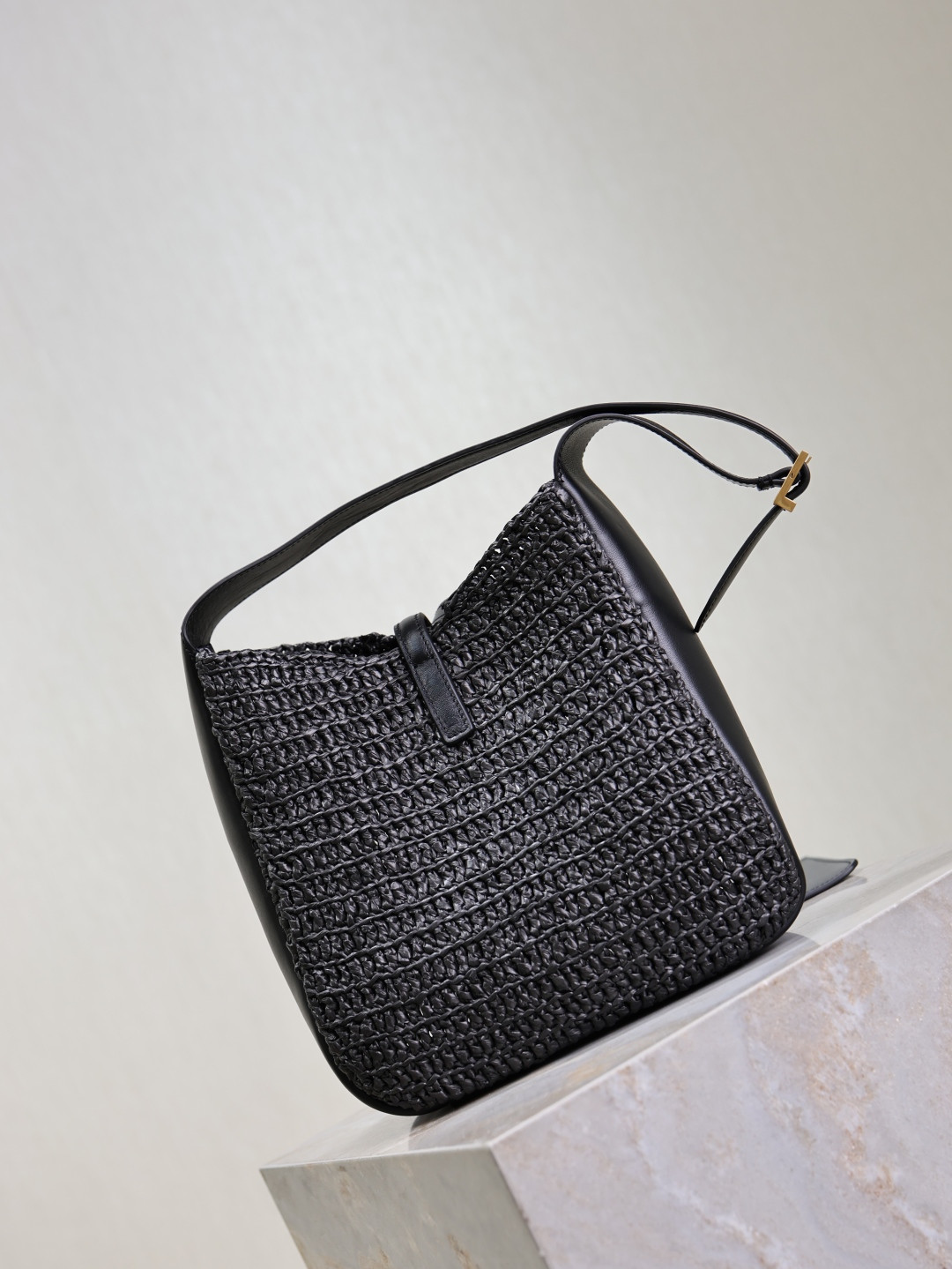 YSL LE 5 À 7 Soft Small (Raffia/Leather) 22x22x7-9cm