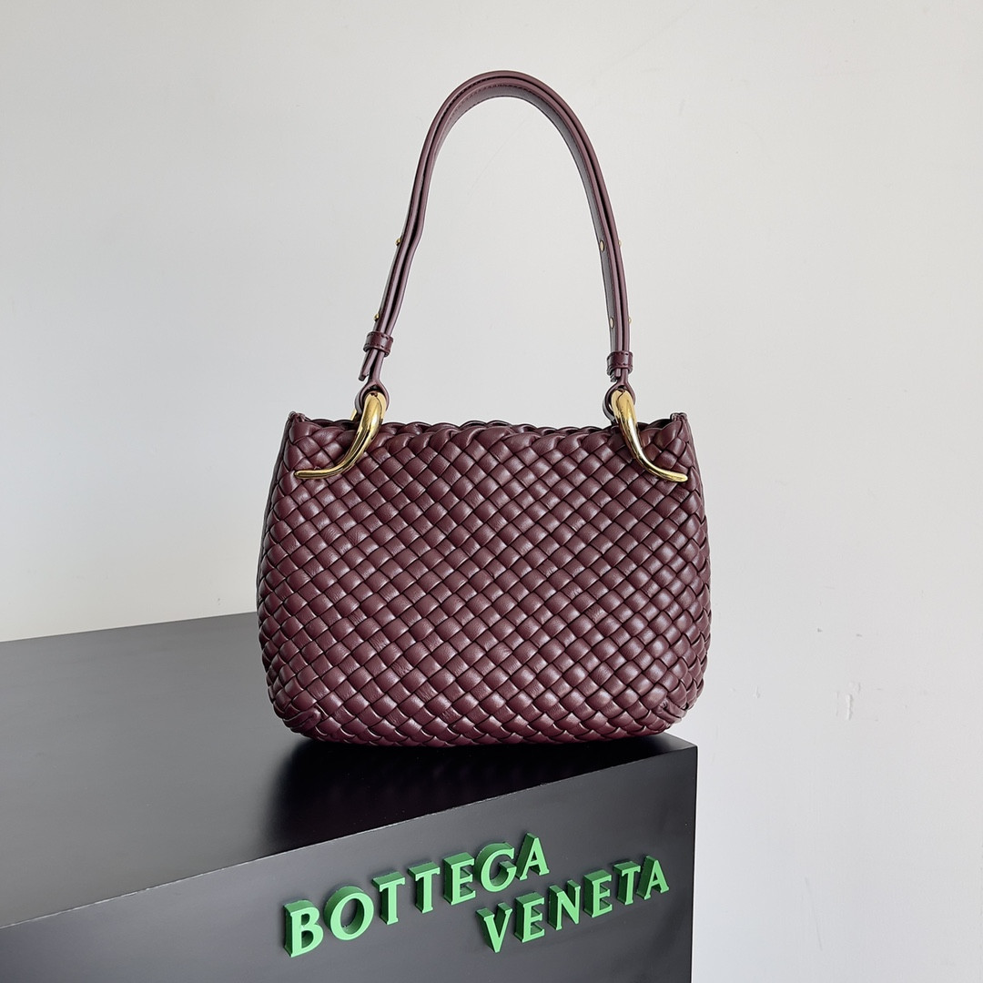 Bottega Veneta Clicker handbags 28x10x24cm