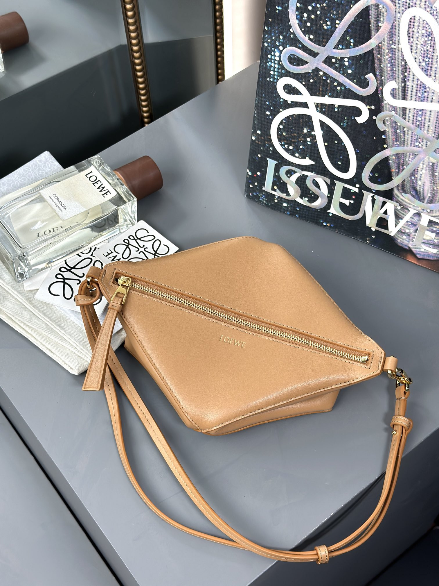 Loewe Puzzle Fold pouch in shiny nappa calfskin 15.5x23x6.5cm