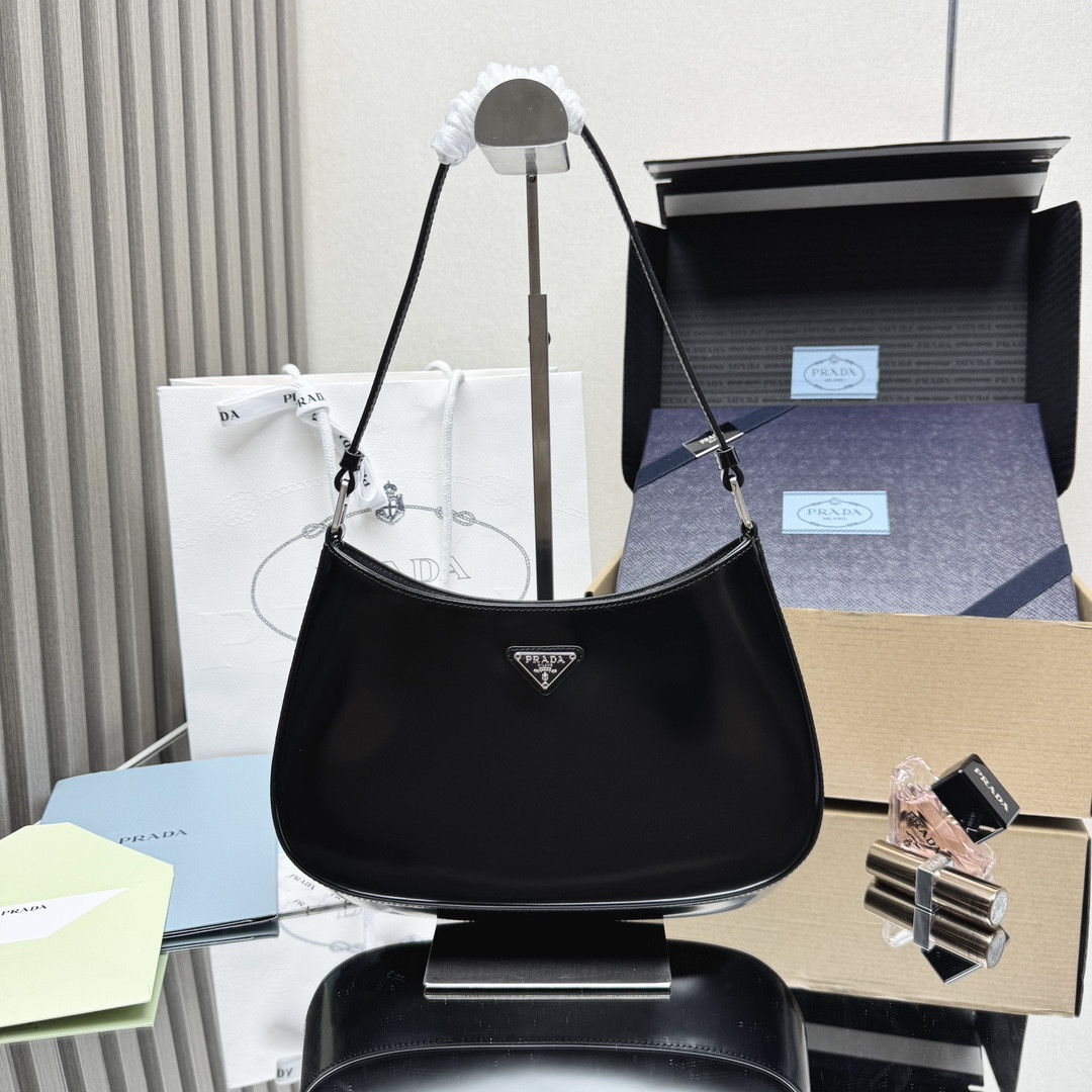 Prada Cleo brushed leather shoulder bag 22x27x6cm