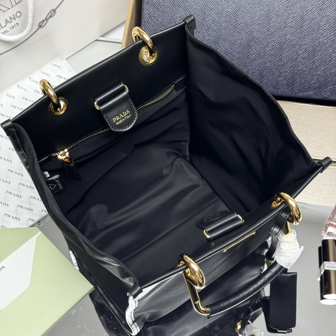 Prada Re-Nylon and leather tote bag 23x28.5x15cm