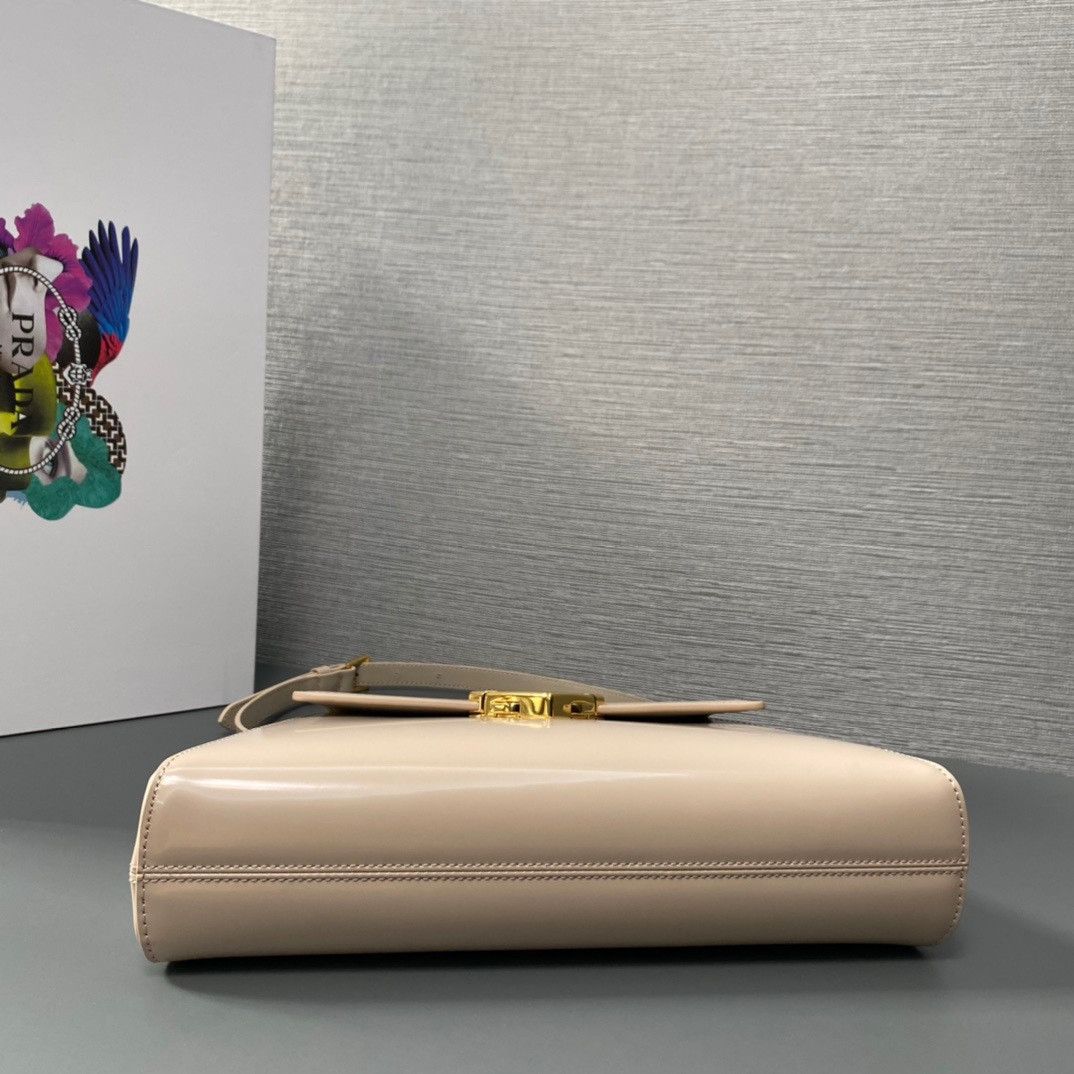 Prada Leather Shoulder Bag 28.5x14x7cm