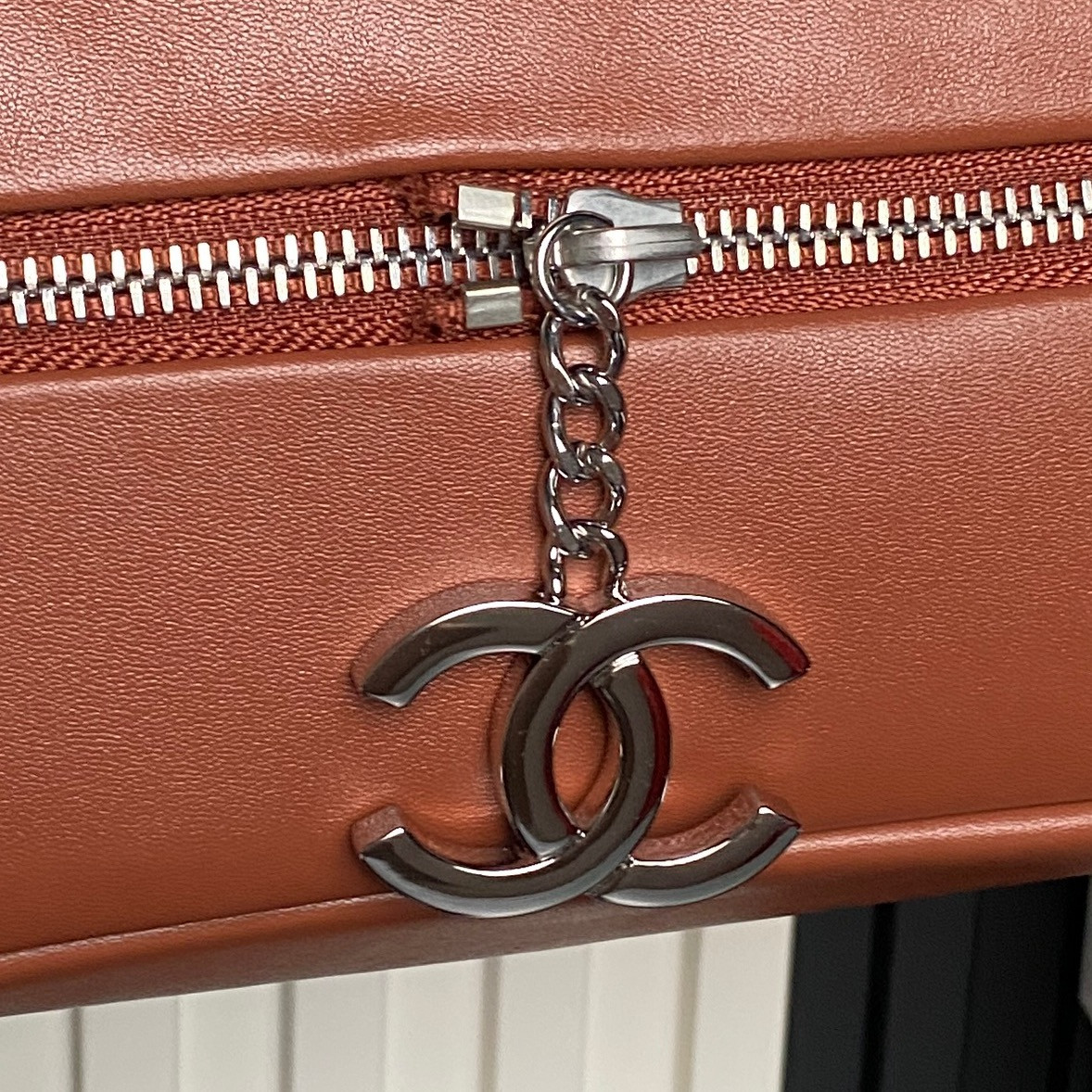 Chanel Vintage Graffiti Tote Airport Bag 36x24x12cm