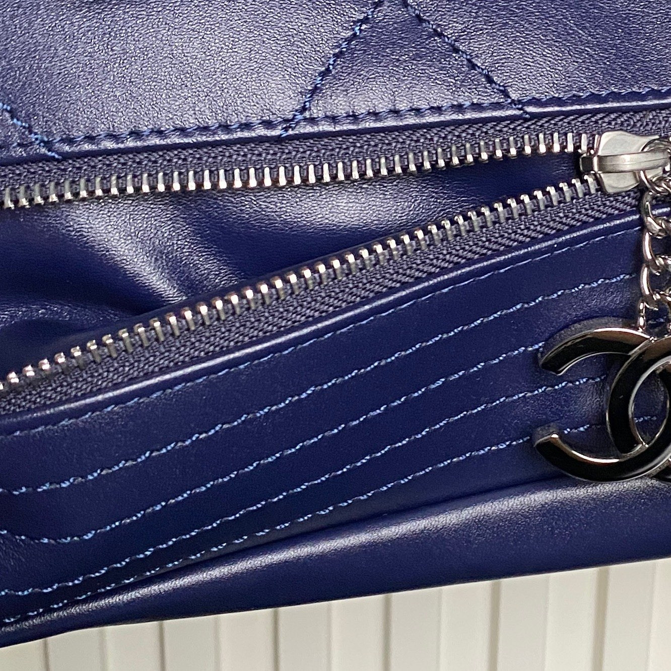 Chanel Vintage Graffiti Tote Airport Bag 36x24x12cm