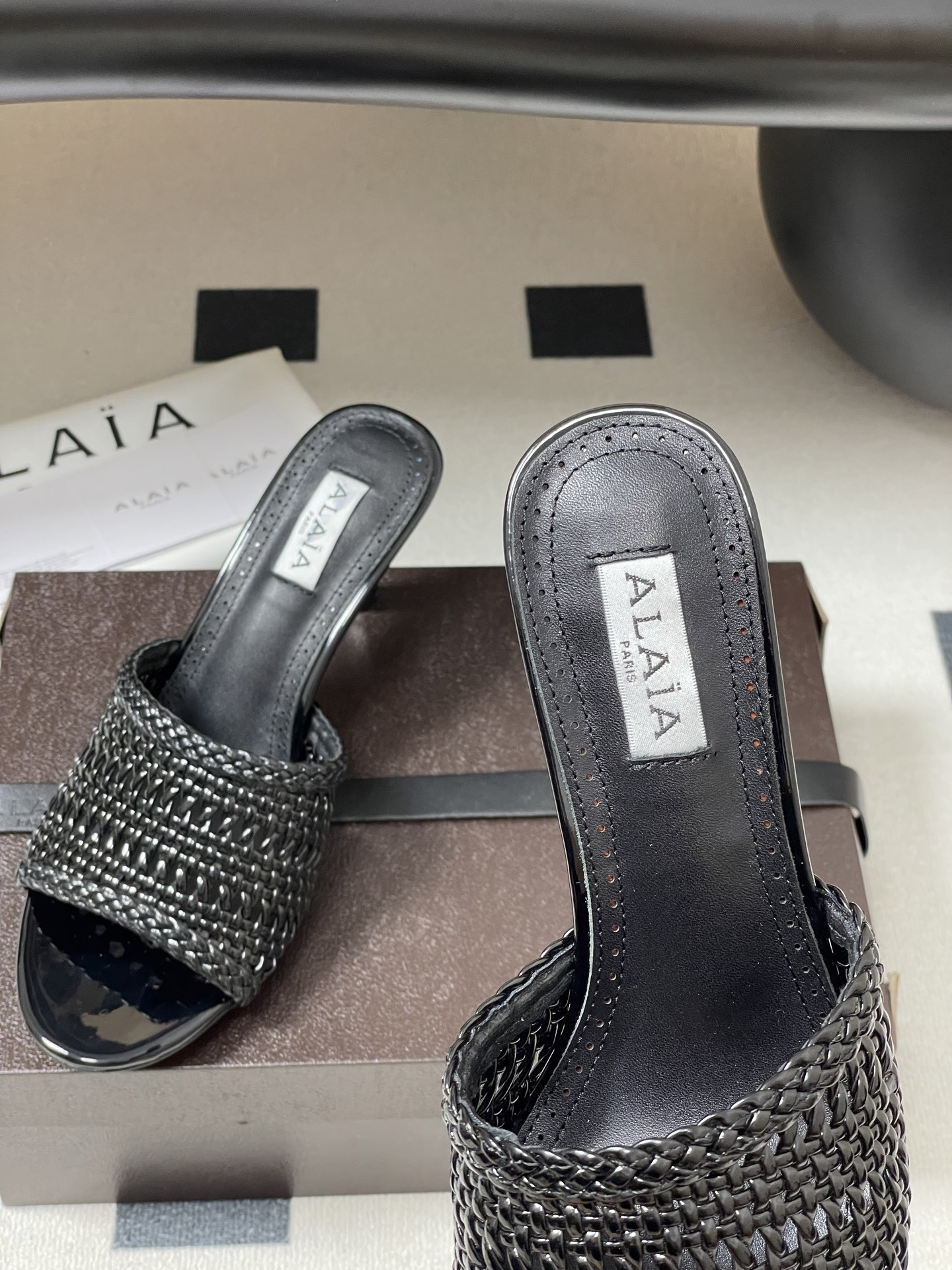 UA Alaia Heeled slippers 7cm Heel(Customized Size 7-10 days production time)