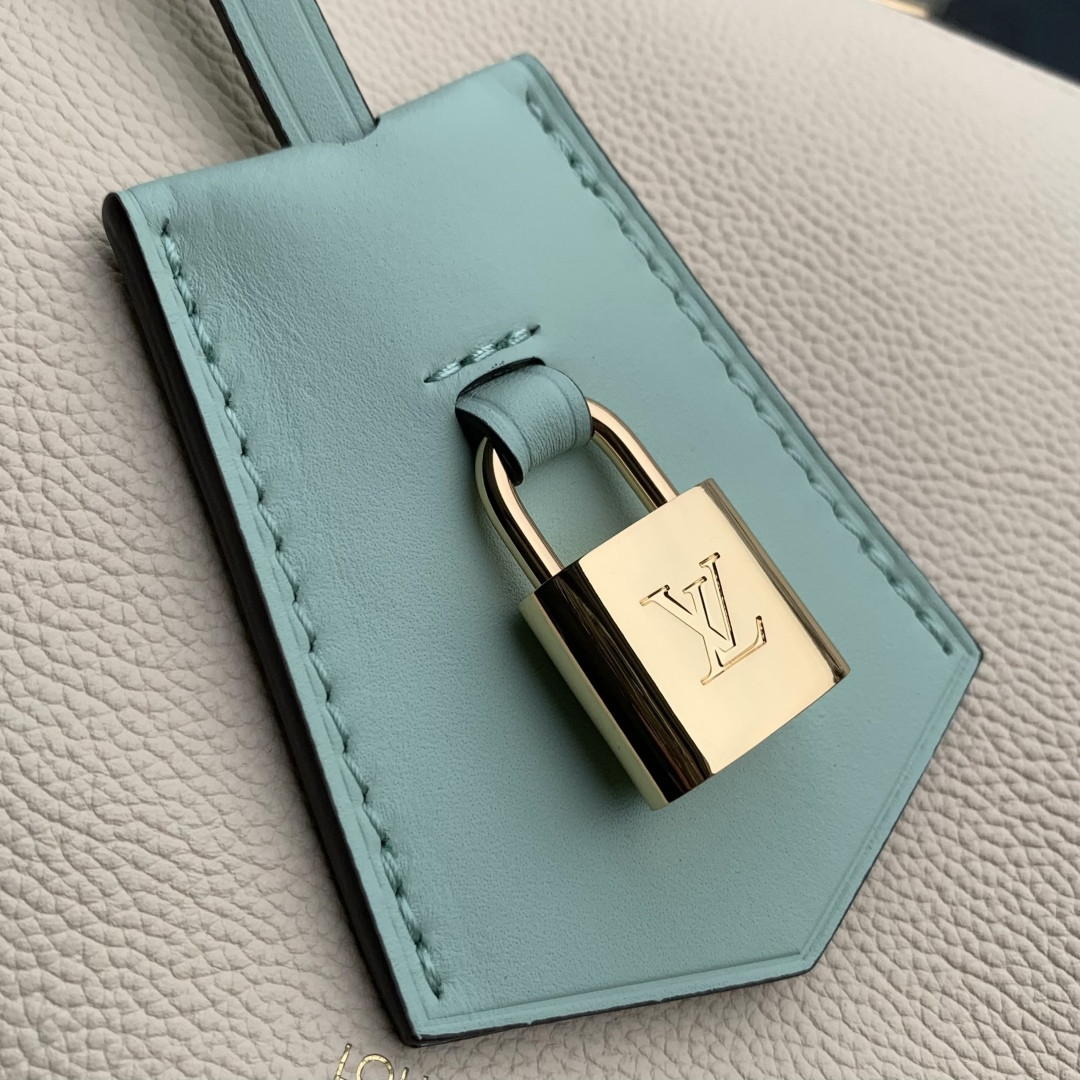 LV Express PM M26905 26x17x13.5cm