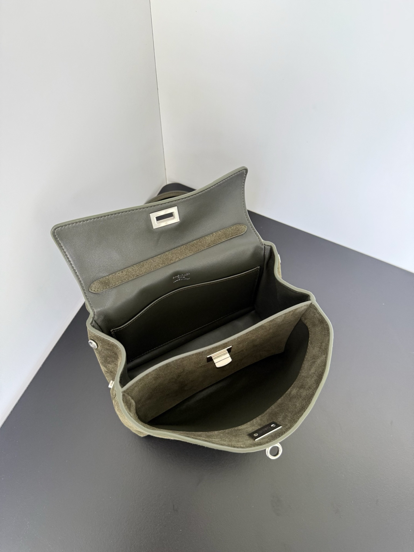 Balenciaga Rodeo Mini 22.8x17x9.9cm