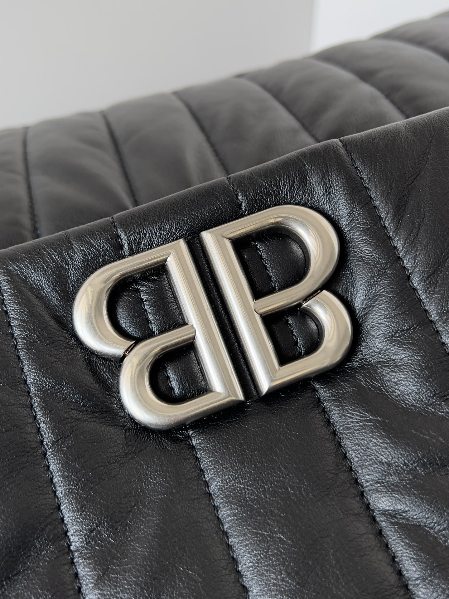 Balenciaga Monaco Chain Bag Large 43.5x32x23cm