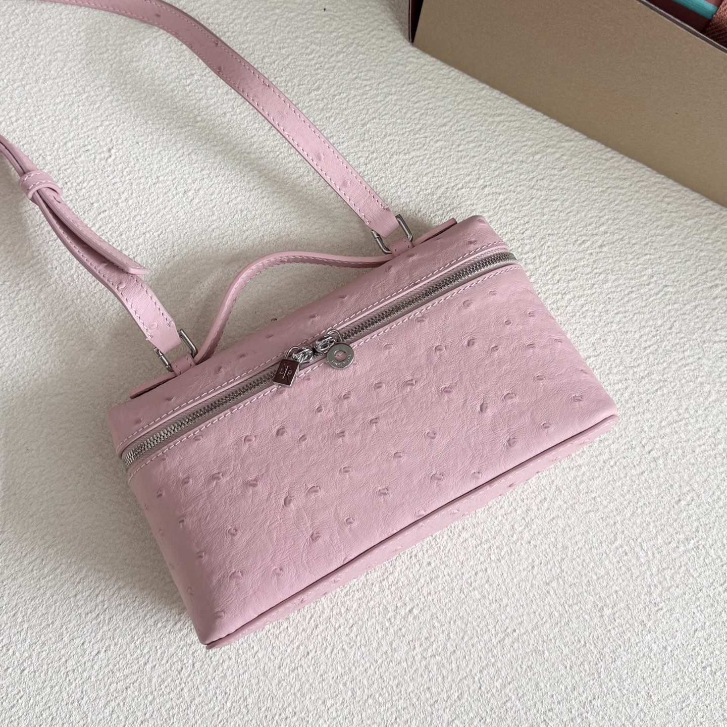 Loro Piana Extra Pocket L19 Ostrich-grained Leather 11 x 19 x 6.5 cm