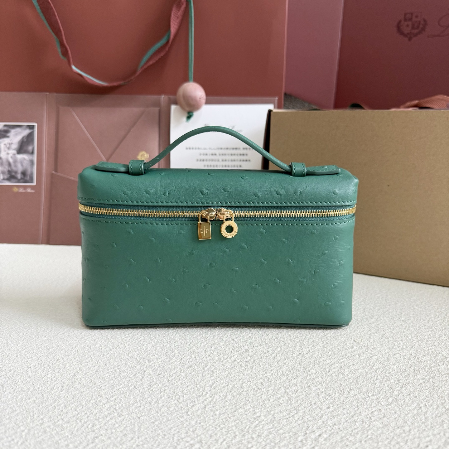 Loro Piana Extra Pocket L19 Ostrich-grained Leather 11 x 19 x 6.5 cm