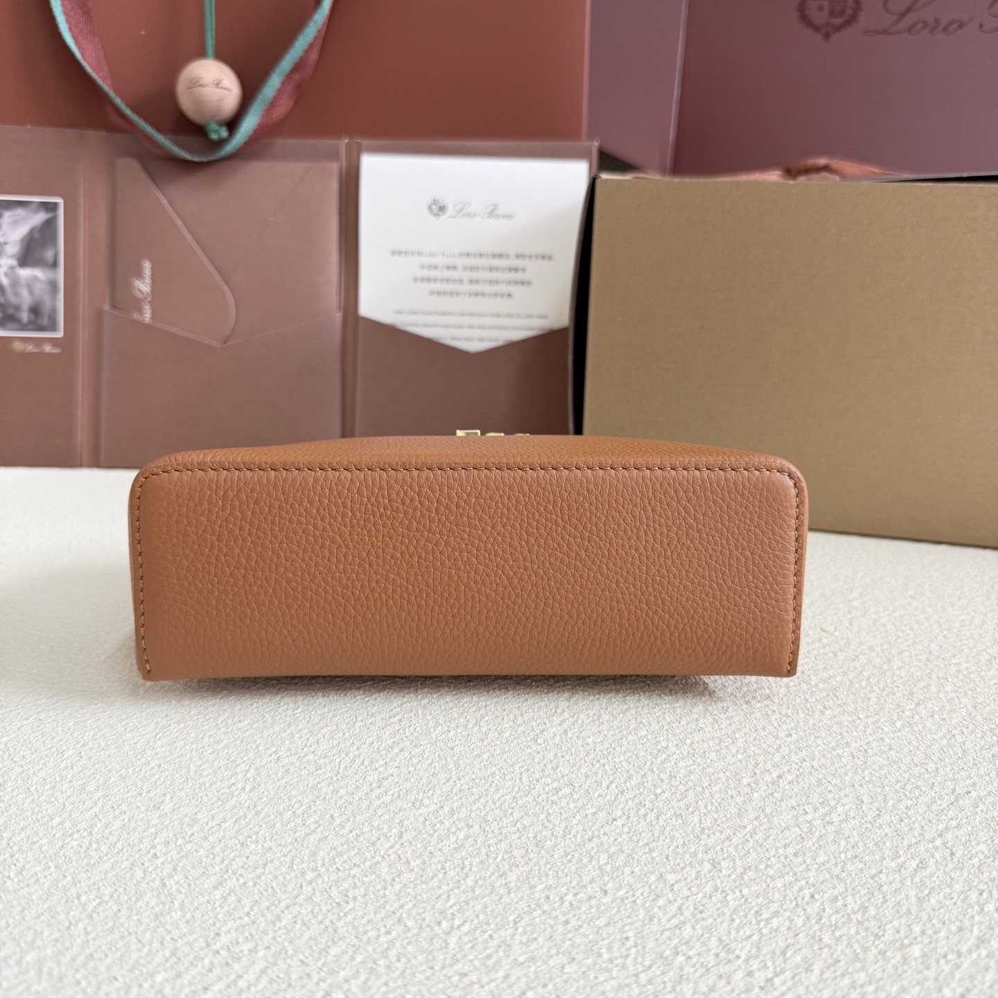 Loro Piana Extra Pocket L19 Grained Calfskin 11 x 19 x 6.5 cm