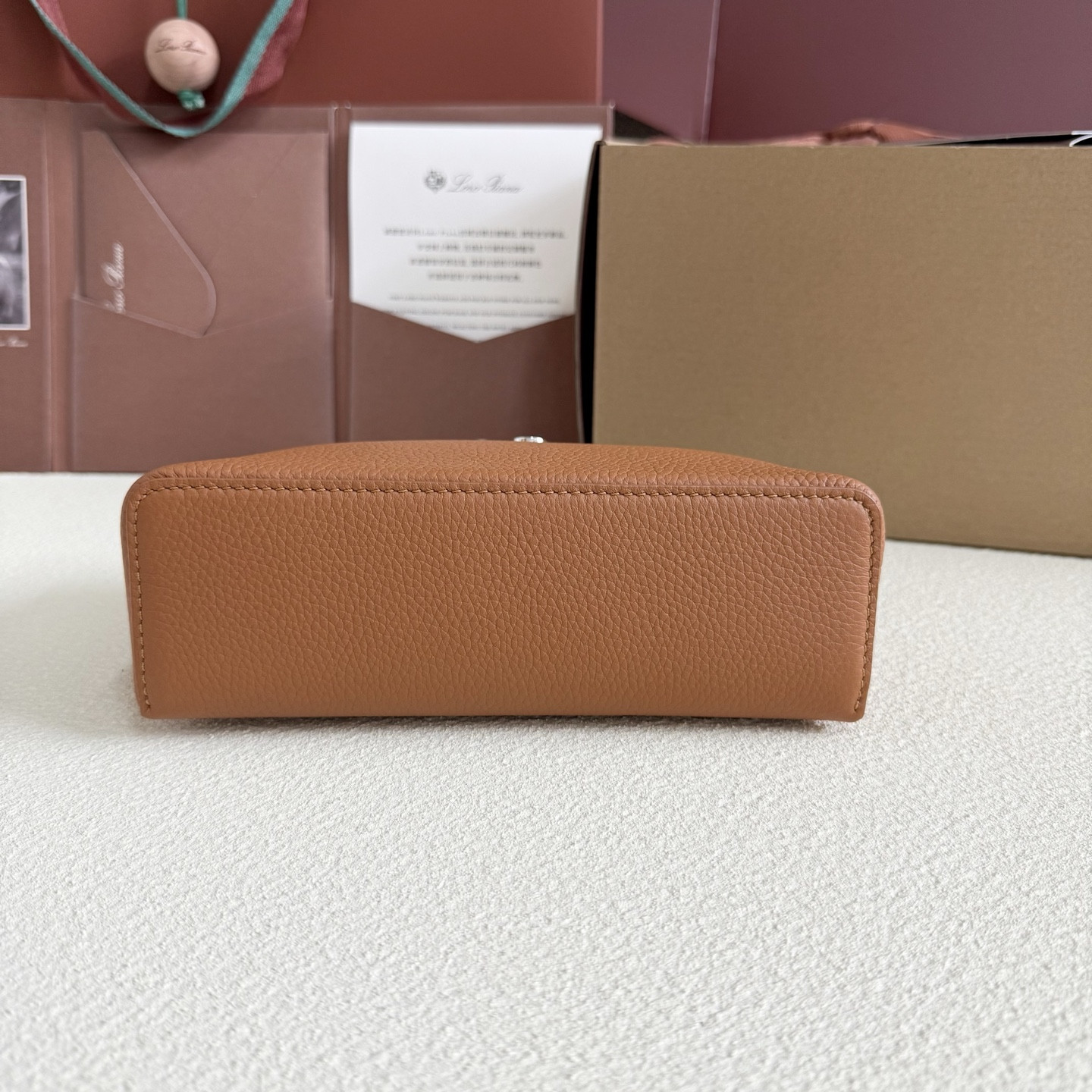 Loro Piana Extra Pocket L19 Grained Calfskin 11 x 19 x 6.5 cm