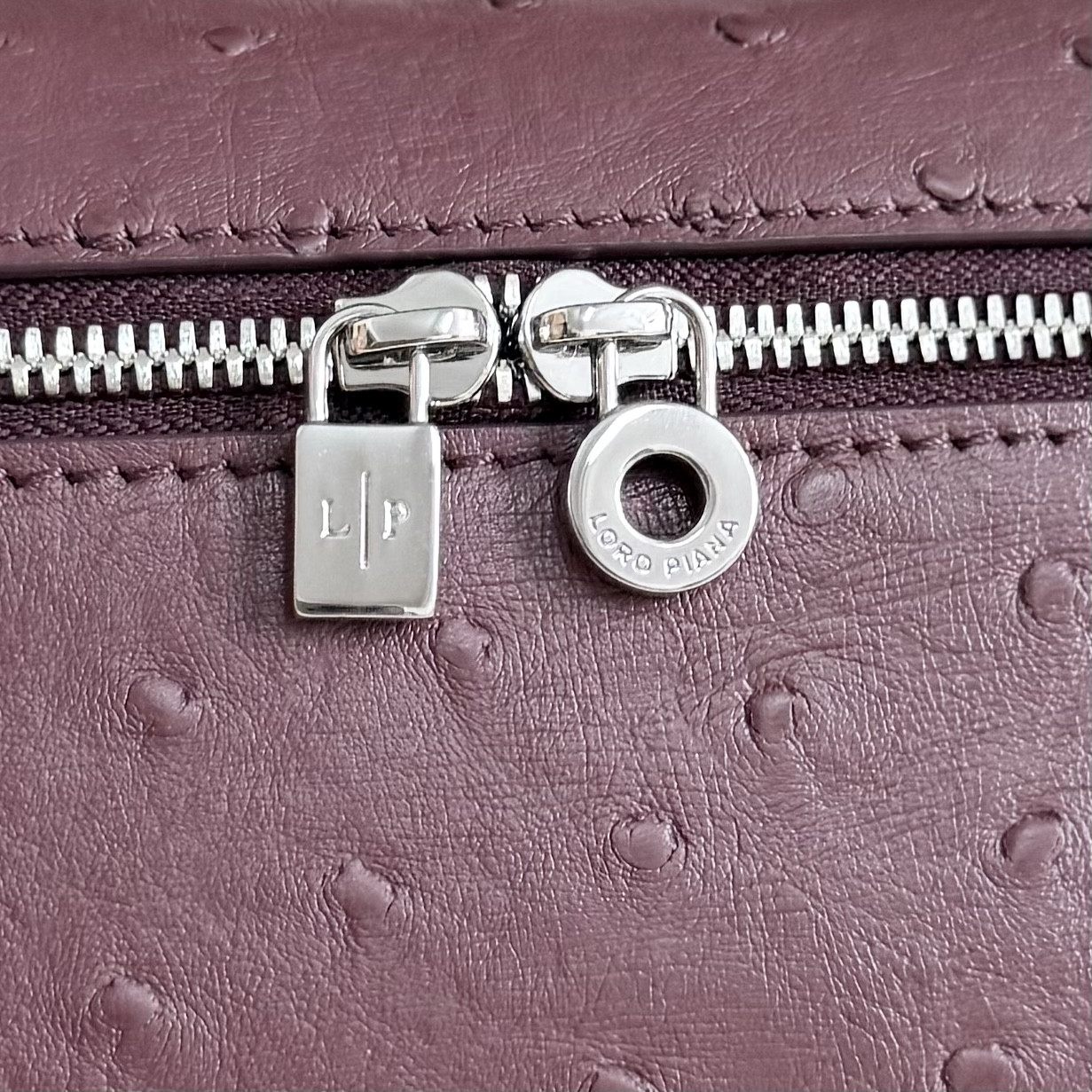 Loro Piana Extra Pocket L19 Ostrich-grained Leather 11 x 19 x 6.5 cm