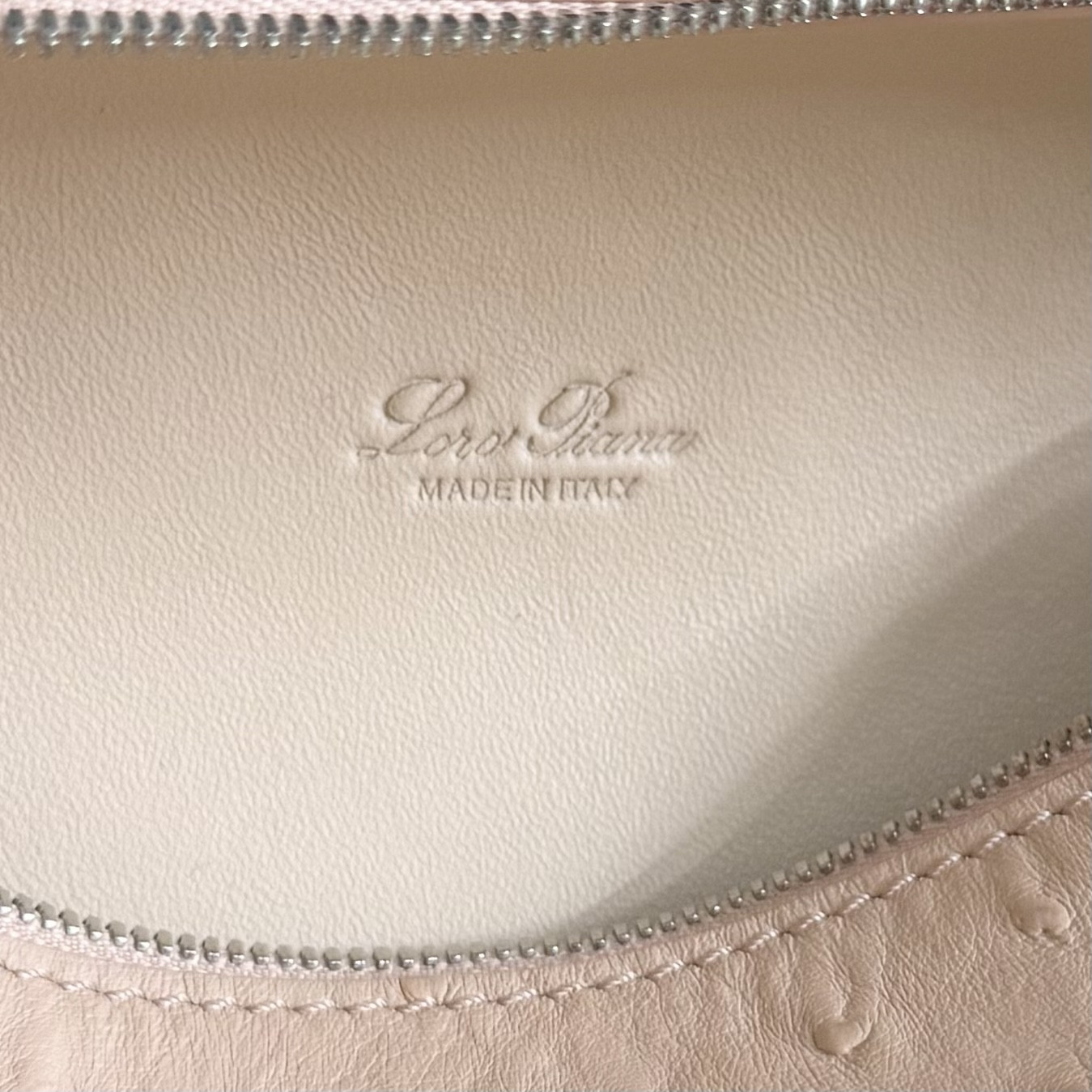 Loro Piana Extra Pocket L19 Ostrich-grained Leather 11 x 19 x 6.5 cm
