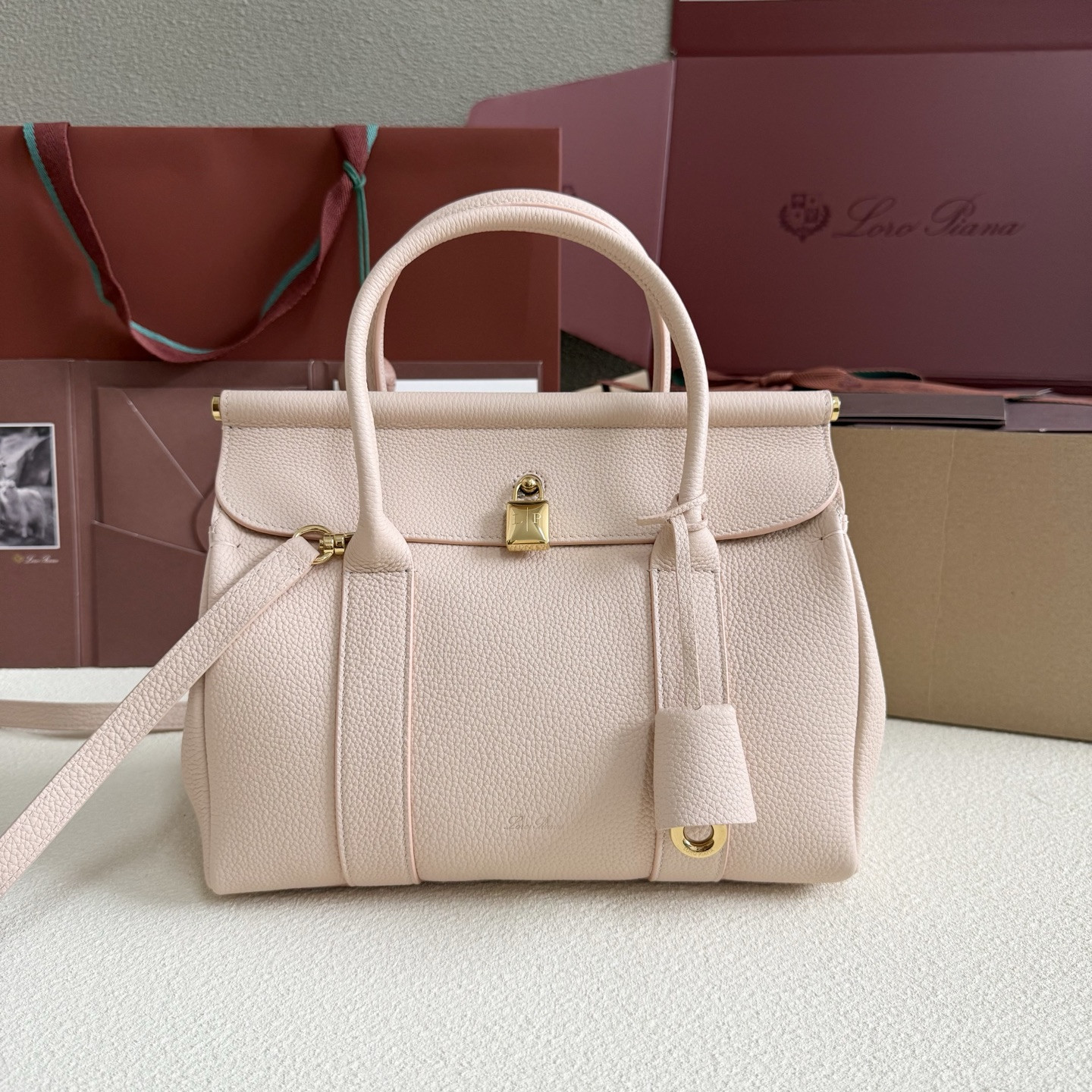 Loro Piana Loom Bag L25 Grained Calfskin 25x18x12.5cm