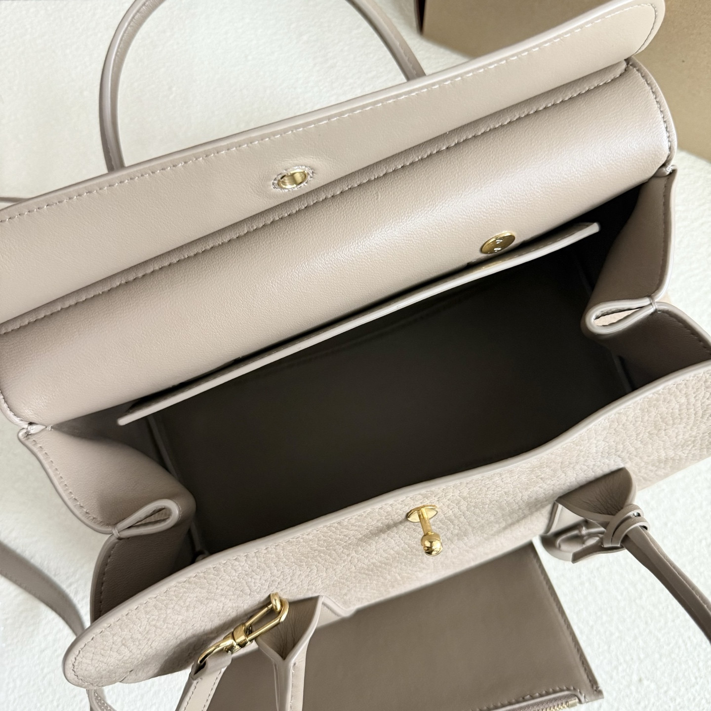 Loro Piana Loom L25 Calfskin 25x18x12.5cm