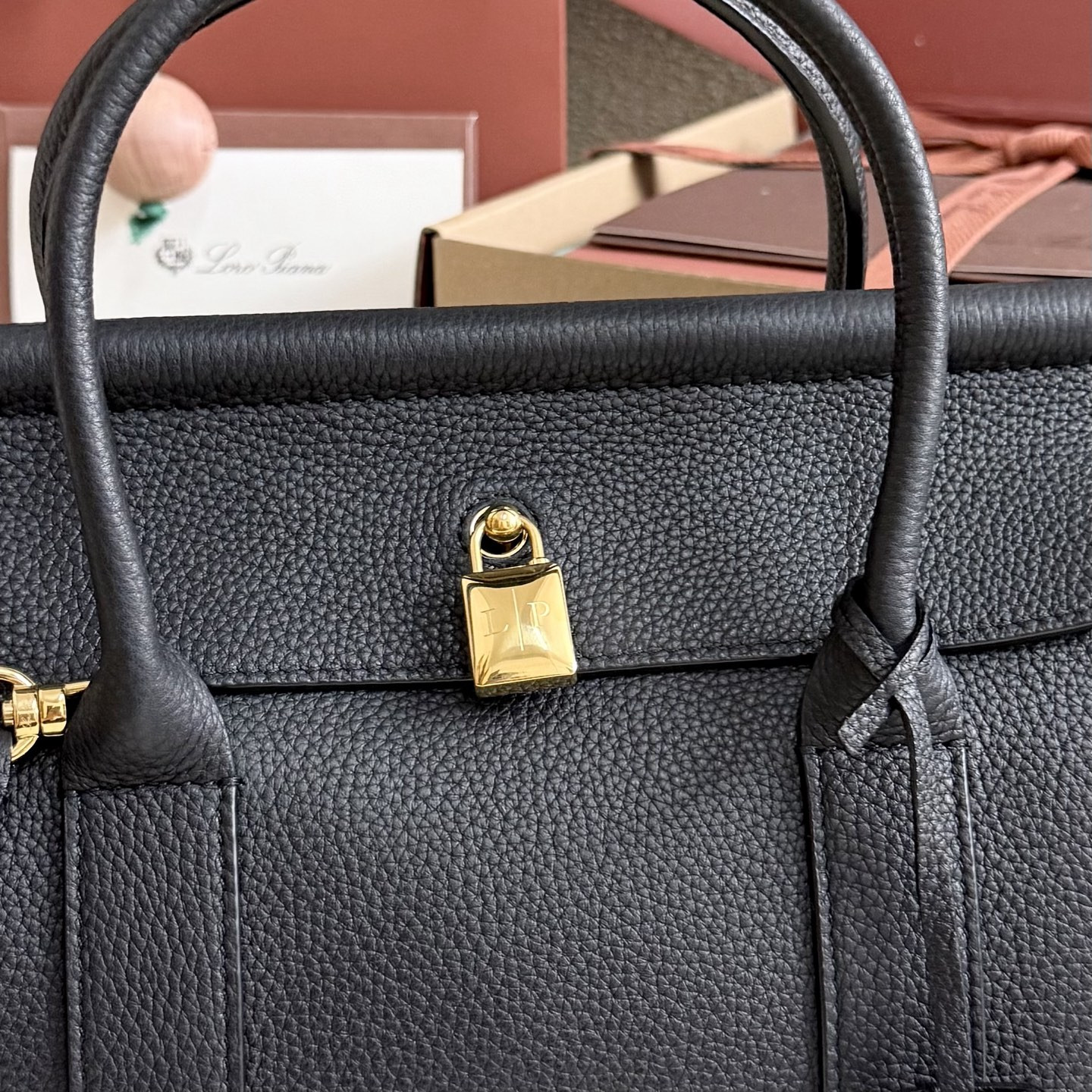 Loro Piana Loom L25 Calfskin 25x18x12.5cm