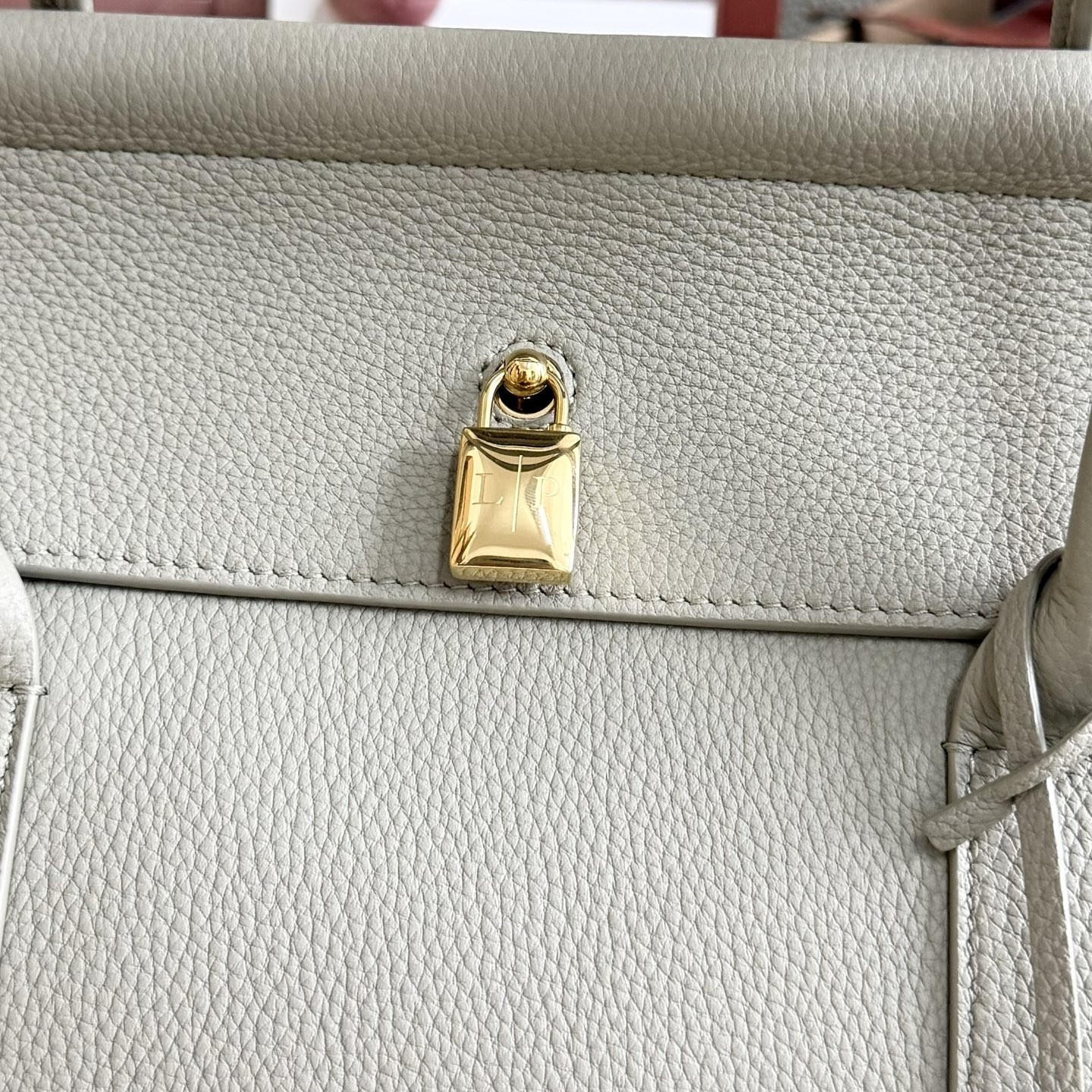 Loro Piana Loom L32 Calfskin 33x23x18cm