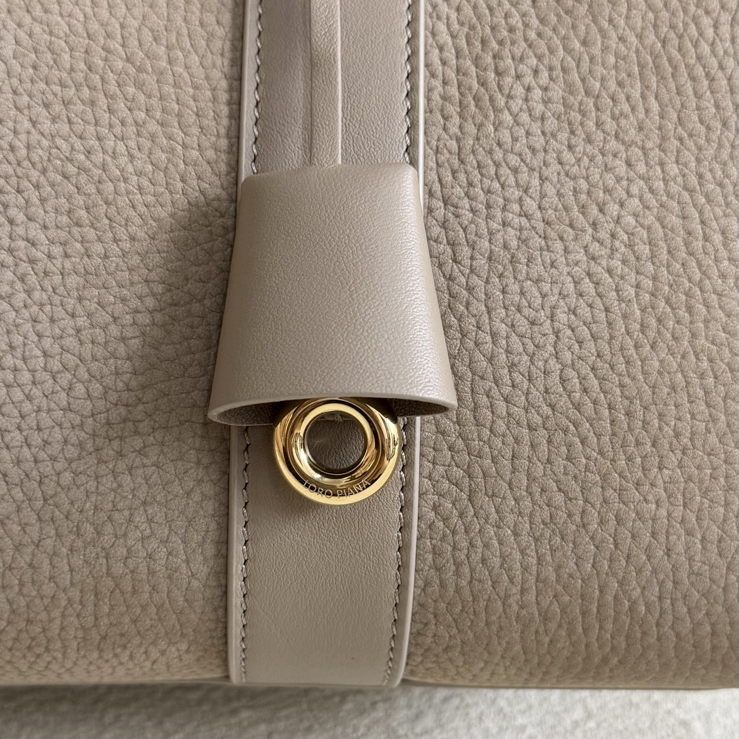 Loro Piana Loom L32 Calfskin 33x23x18cm