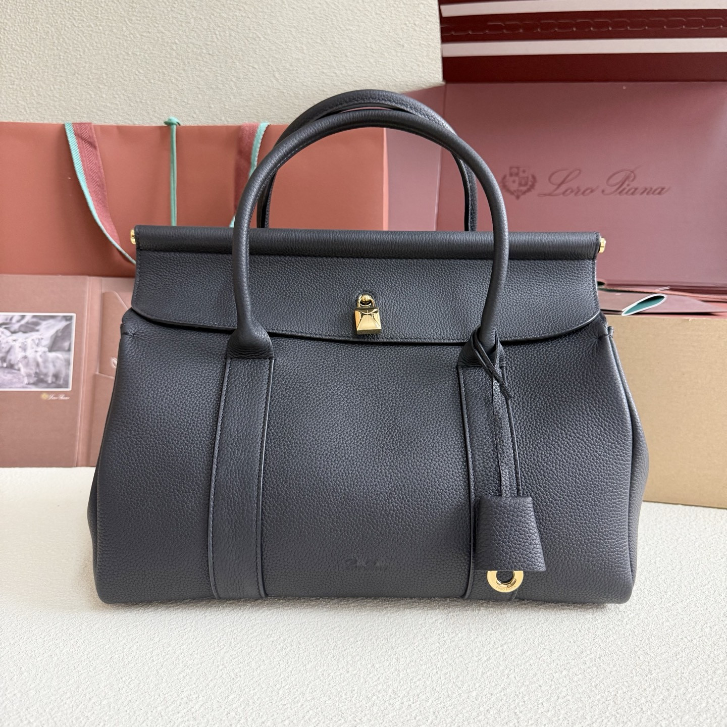 Loro Piana Loom L32 Calfskin 33x23x18cm