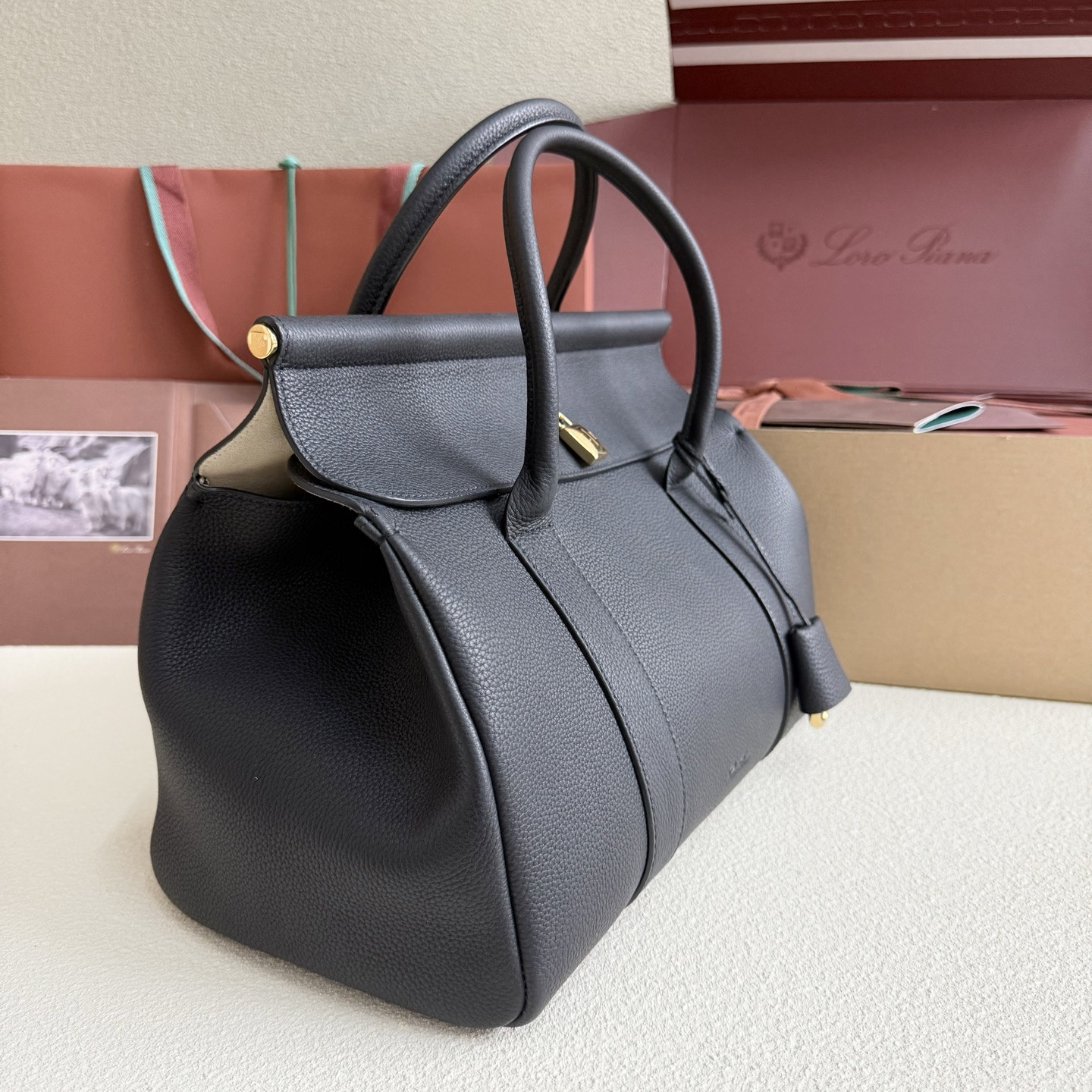 Loro Piana Loom L32 Calfskin 33x23x18cm