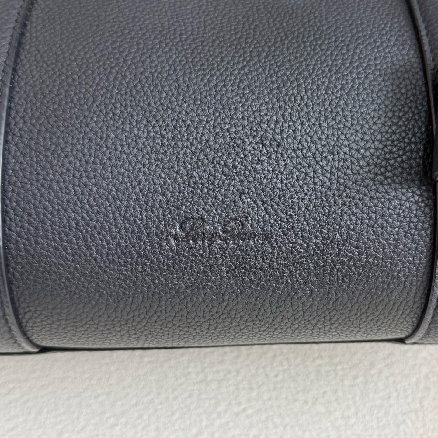 Loro Piana Loom L32 Calfskin 33x23x18cm