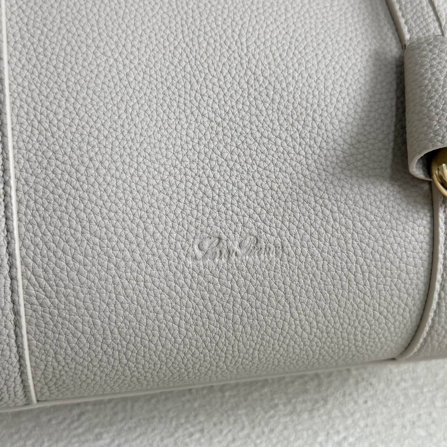 Loro Piana Loom L32 Calfskin 33x23x18cm