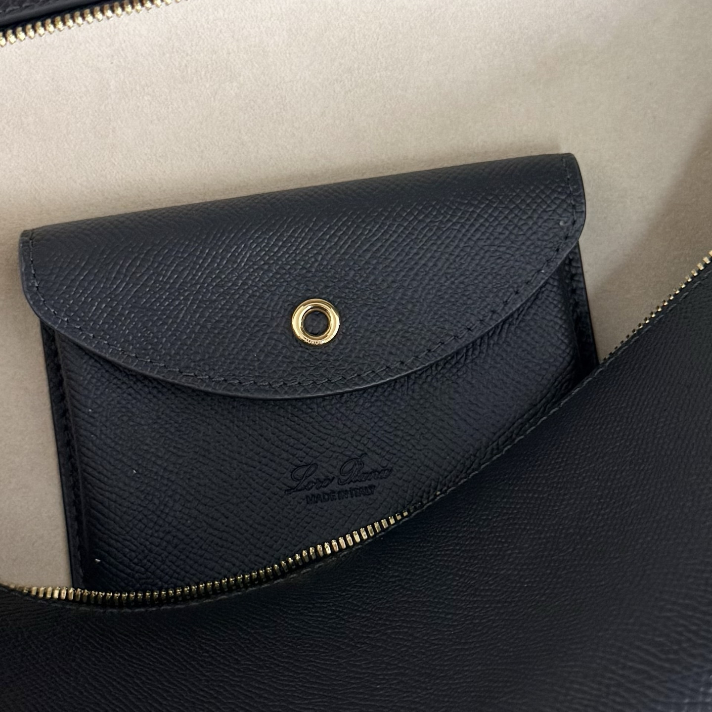 Loro Piana Extra Pocket L27 Calfskin 16x27x10cm