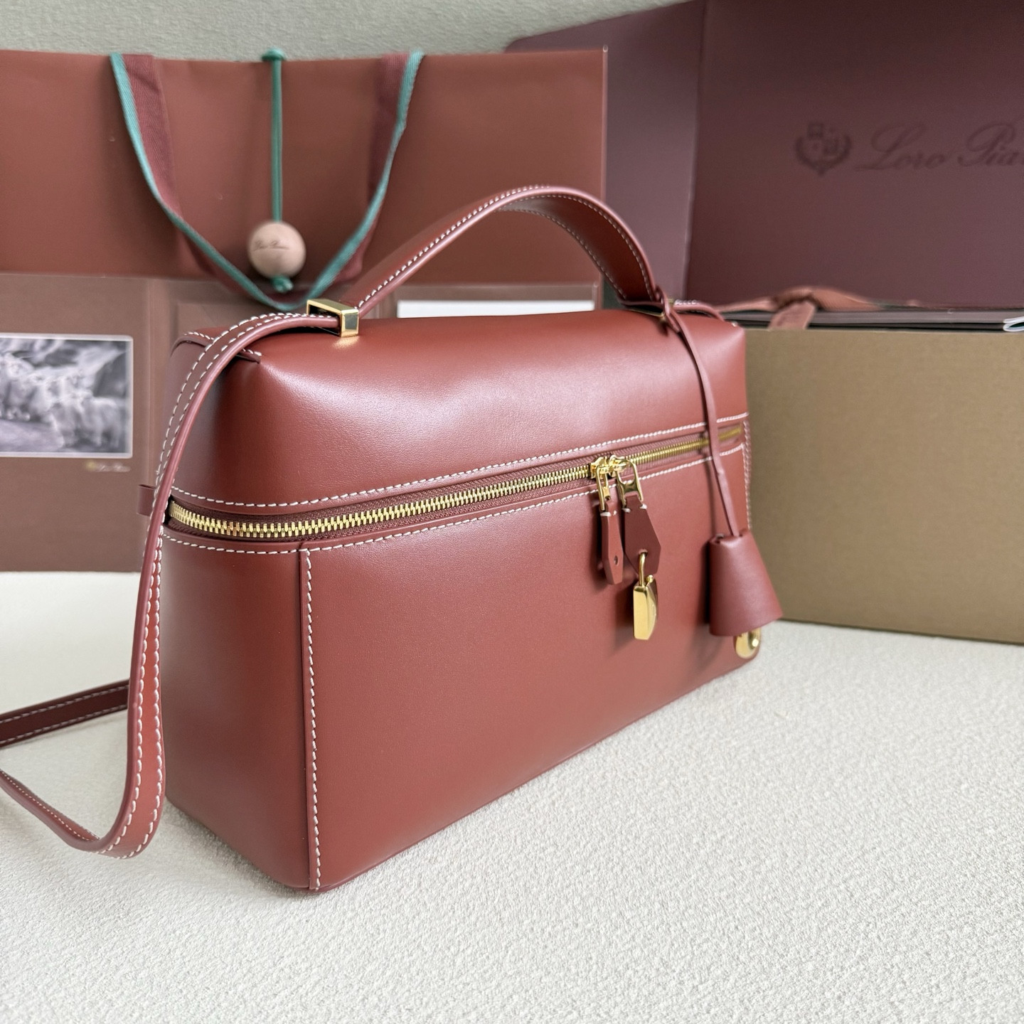 Loro Piana Extra Pocket L27 Calfskin 16x27x10cm