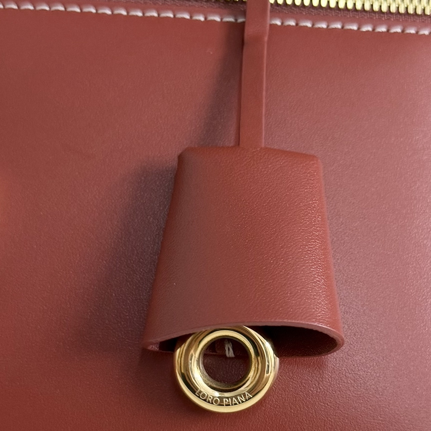 Loro Piana Extra Pocket L27 Calfskin 16x27x10cm