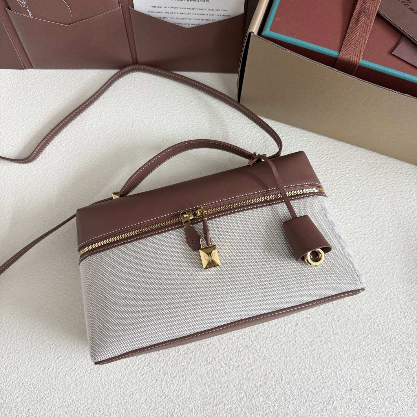 Loro Piana Extra Pocket L27 16x27x10cm