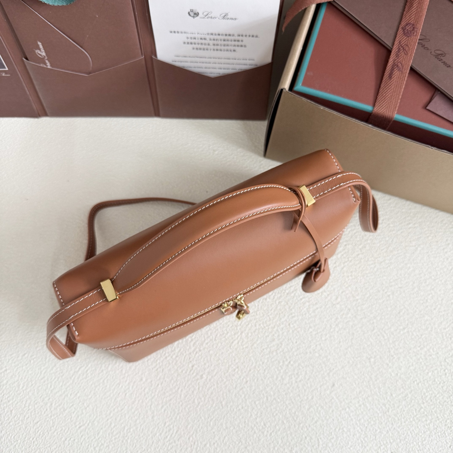 Loro Piana Extra Pocket L27 Calfskin 16x27x10cm