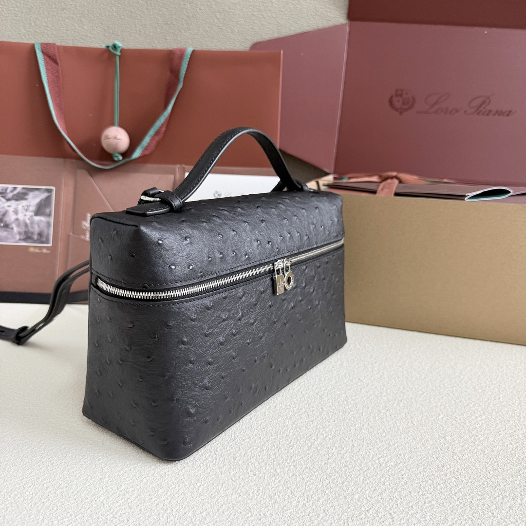 Loro Piana Extra Pocket L27 Ostrich-grained Leather 16x27x10cm