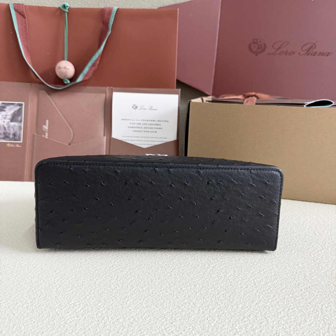 Loro Piana Extra Pocket L27 Ostrich-grained Leather 16x27x10cm