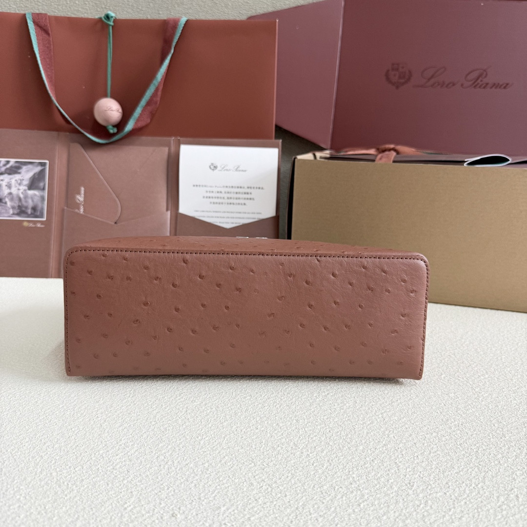 Loro Piana Extra Pocket L27 Ostrich-grained Leather 16x27x10cm