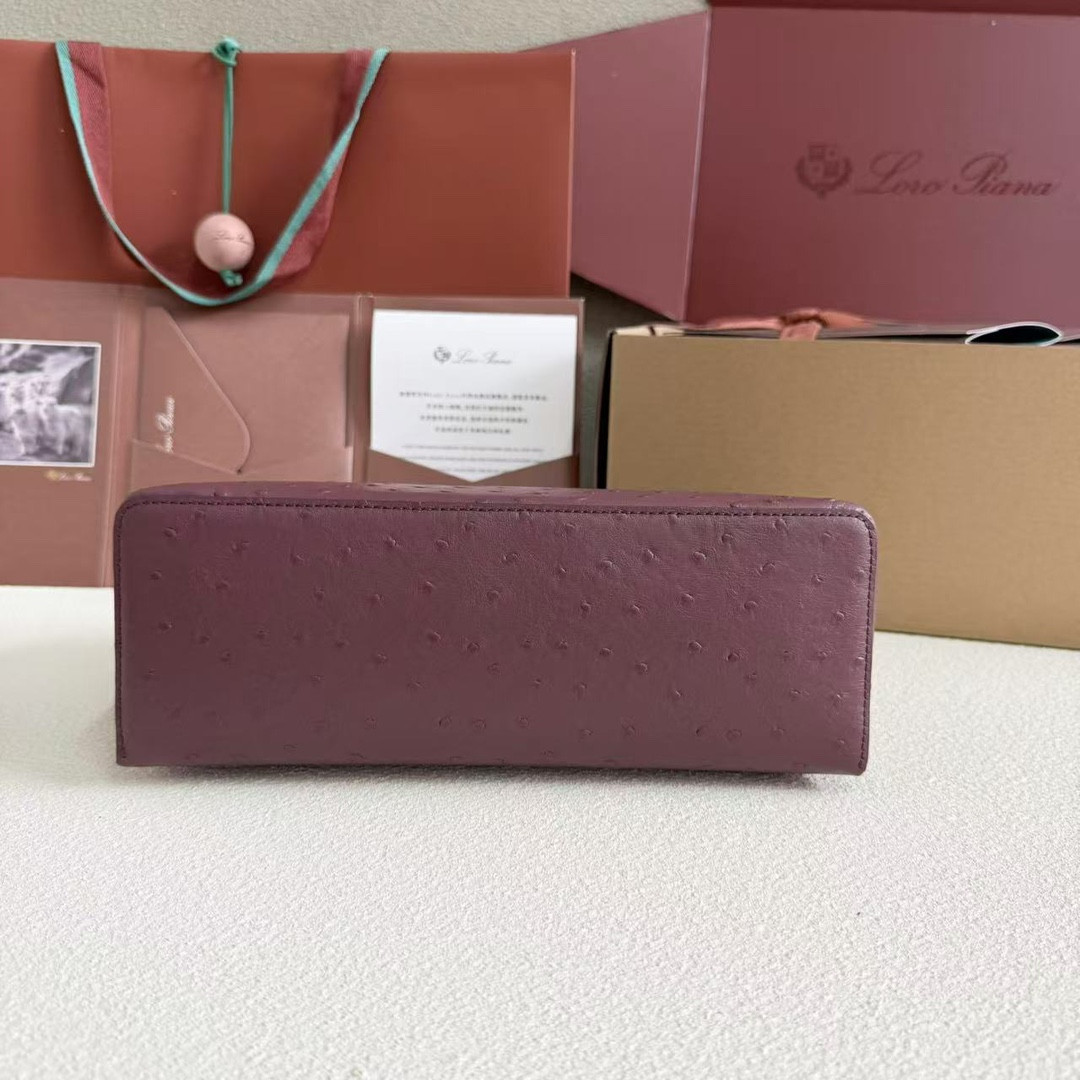 Loro Piana Extra Pocket L27 Ostrich-grained Leather 16x27x10cm
