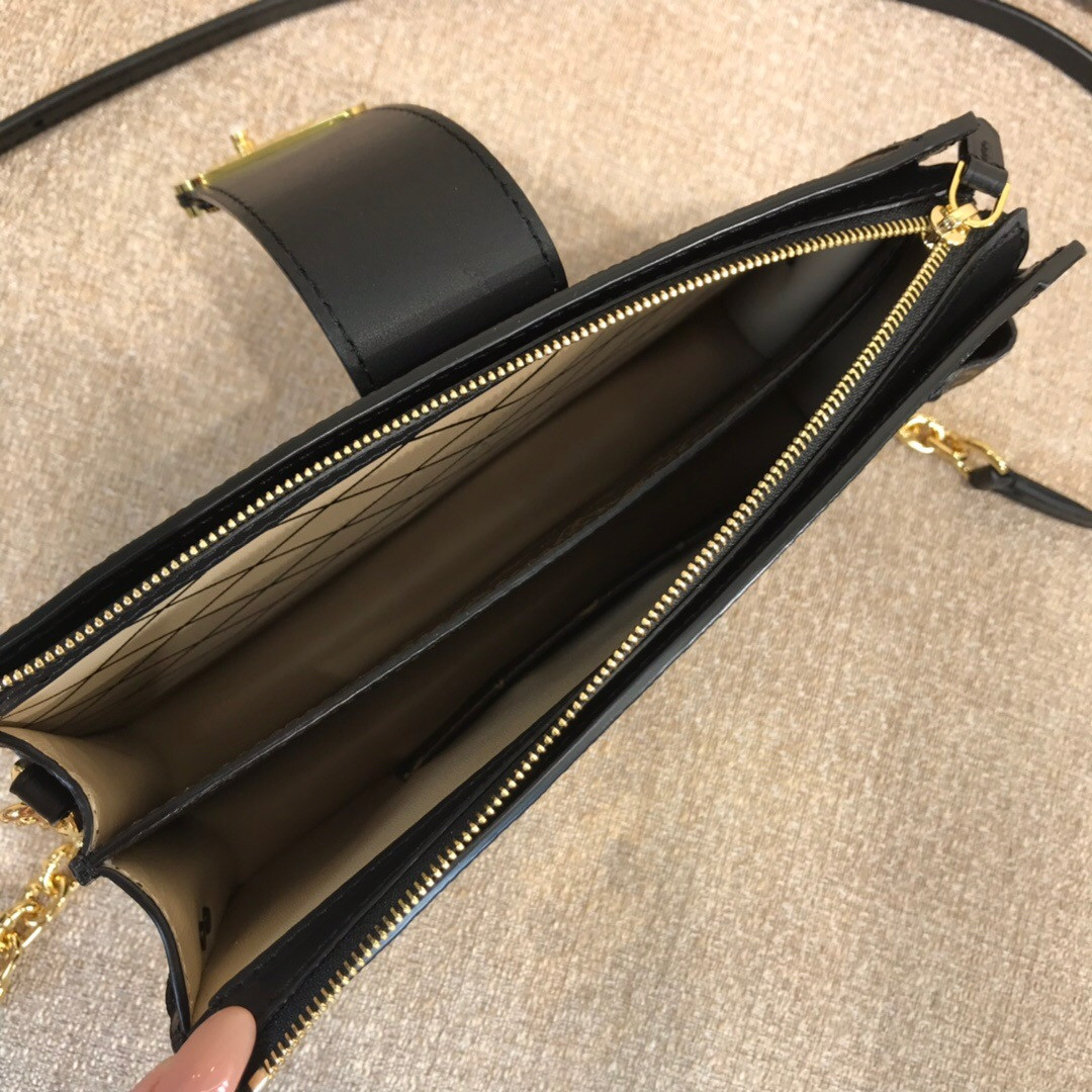 LV TRUNK CLUTCH M43596